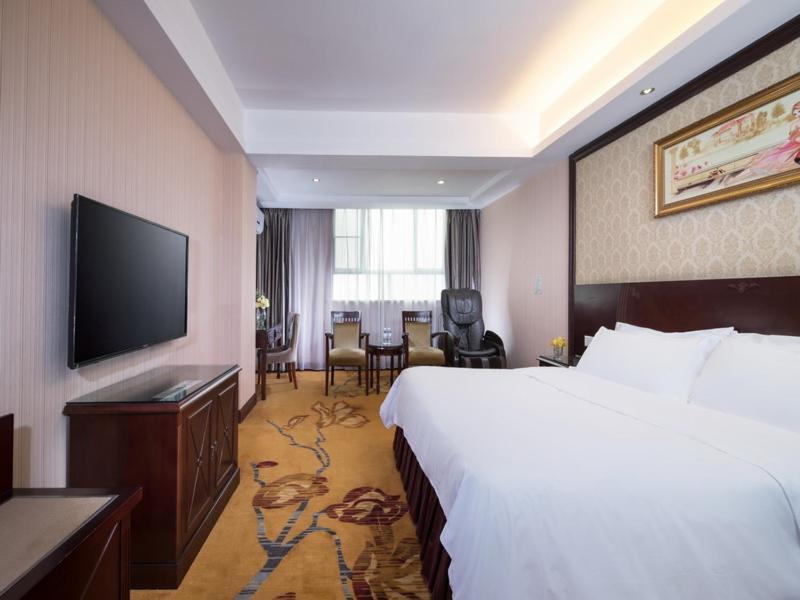 Vienna Hotel Shenzhen Shangjin Center Екстериор снимка