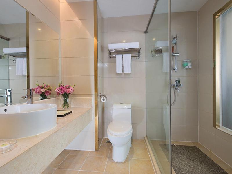 Vienna Hotel Shenzhen Shangjin Center Екстериор снимка