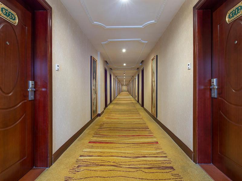 Vienna Hotel Shenzhen Shangjin Center Екстериор снимка